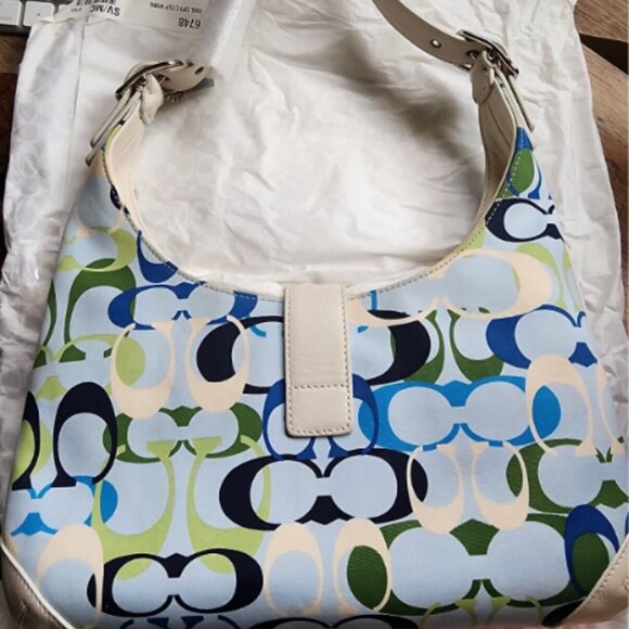 Coach Handbags - VTG Coach Signature Leather Trim Blue & White Hobo Bag Purse w/Matching Wristlet